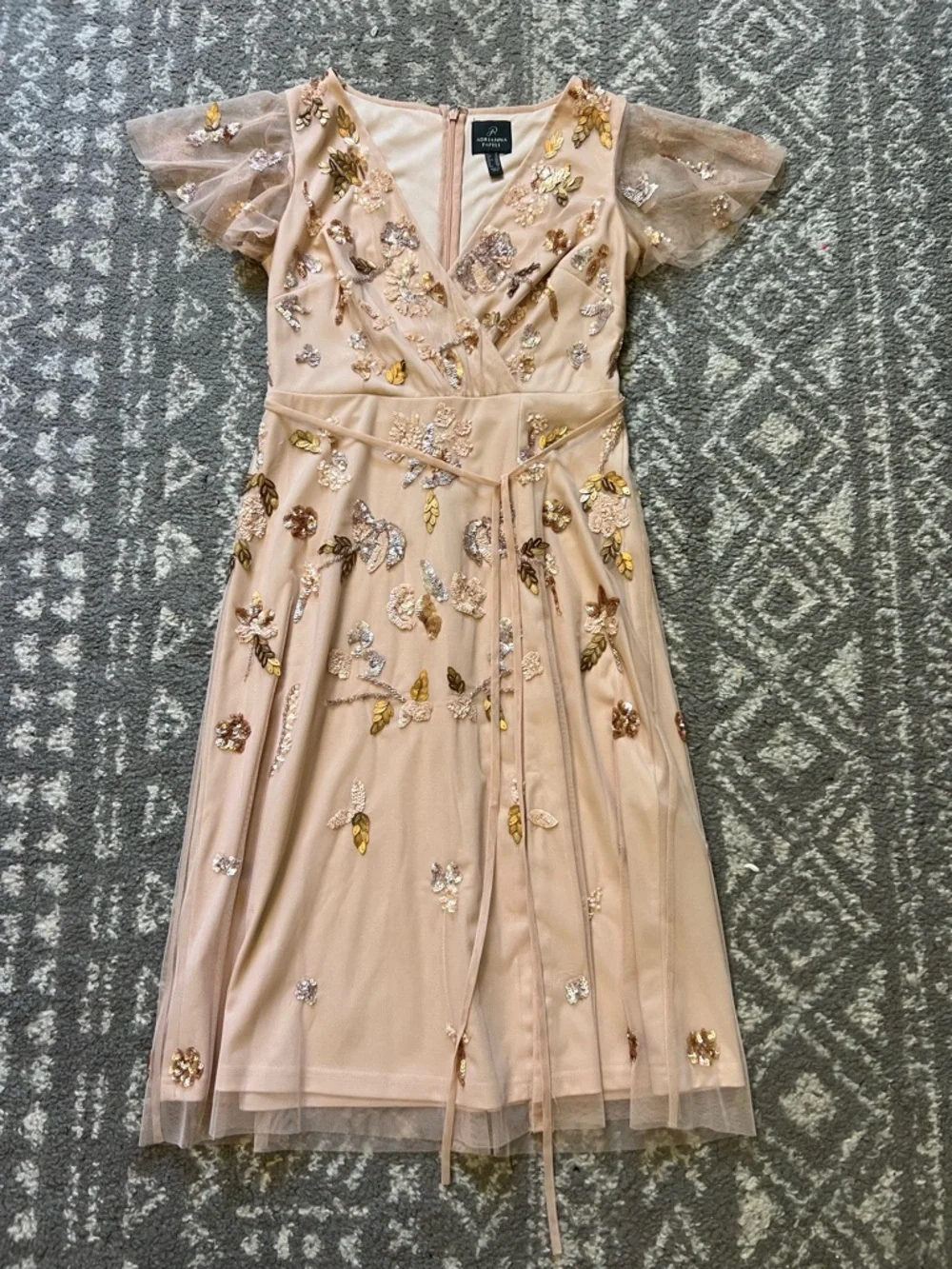 Adrianna Papell Blush Pink Sequin Floral Midi Dress size 6P (Z105) - Picture 10 of 14